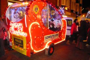 Santa\'s float at the Sidmouth Late Night Shopping event - 3 December 2010